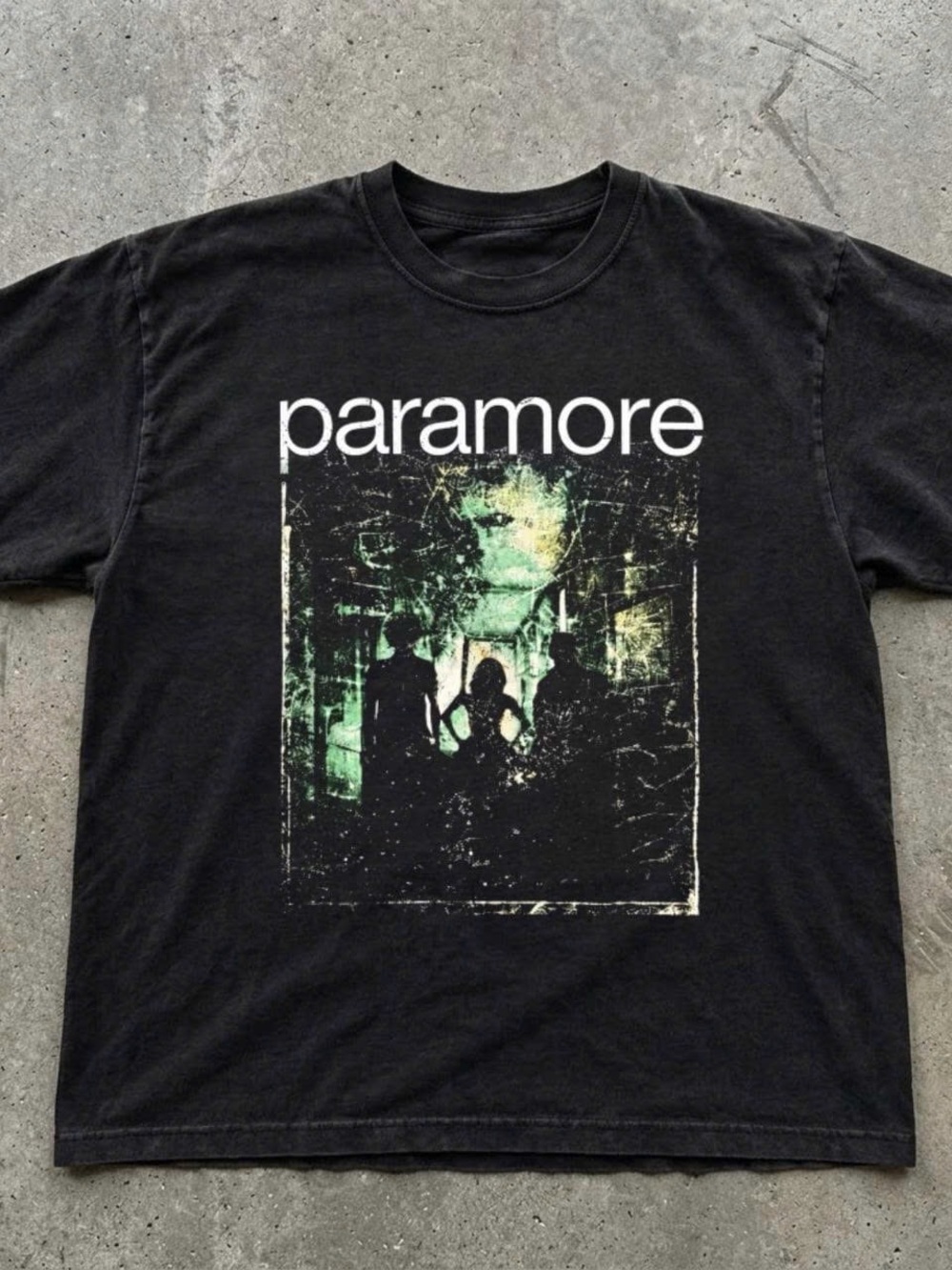Women's Black Graphic Tee - Short Sleeve